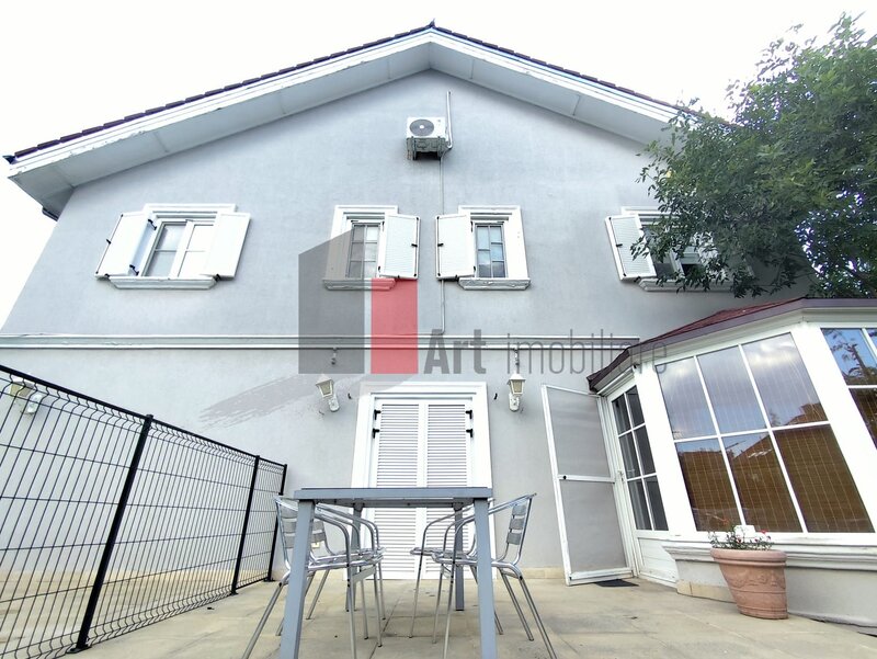 Pipera vila premium (premium villa) de inchiriat cu piscina zona Iancu Nicolae