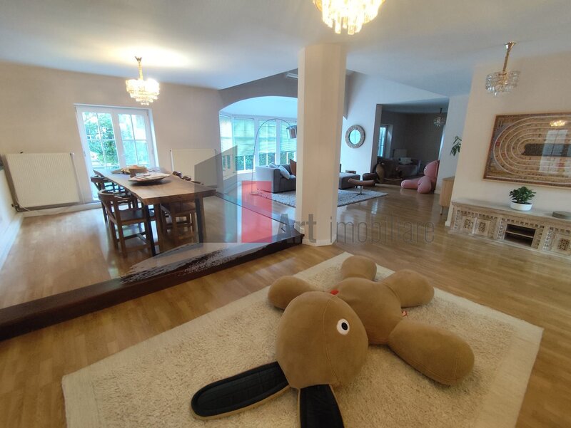 Pipera vila premium (premium villa) de inchiriat cu piscina zona Iancu Nicolae