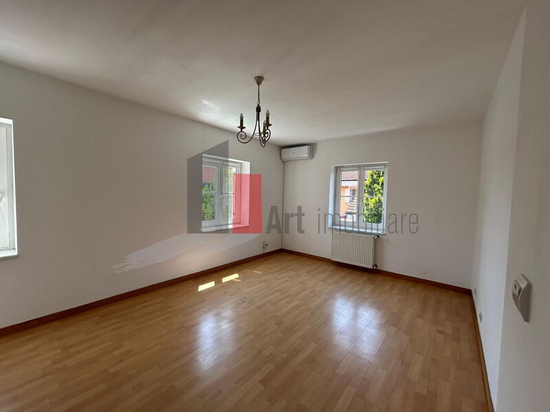 Pipera vila premium (premium villa) de inchiriat cu piscina zona Iancu Nicolae